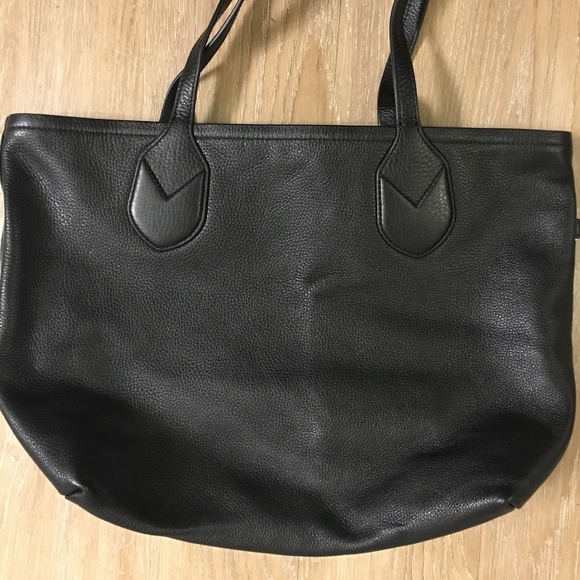 ❤️Sold❤️Marc Jacobs Black Leather Tote Bag - Picture 7 of 7